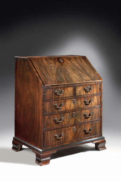 George II Mahogany Bureau George II Mahogany Bureau